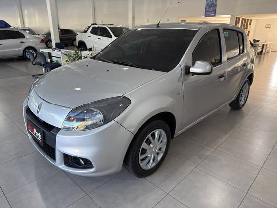 RENAULT SANDERO 1.6 EXPRESSION 8V FLEX 4P MANUAL RENAULT SANDERO 1.6 EXPRESSION 8V FLEX 4P MANUAL
